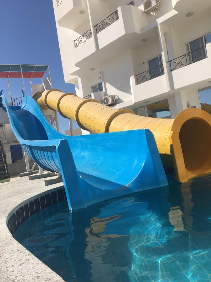 Apartment Bella Rosa Near The Sea Redsealine フルガダ エクステリア 写真